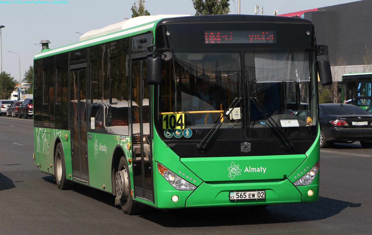 Алматы, Zhong Tong LCK6105HG № 565 EW 02