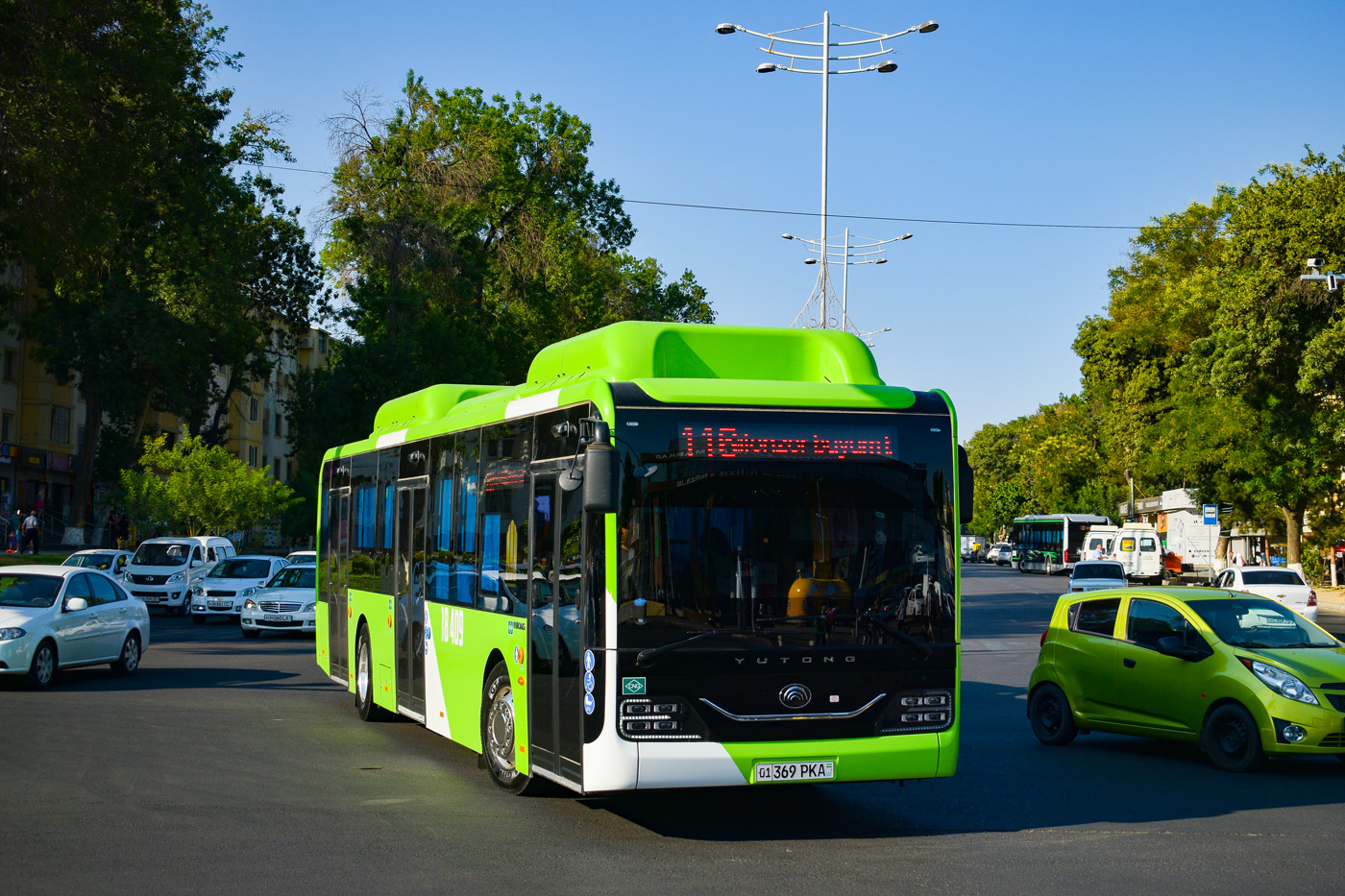 Узбекистан, Yutong ZK6126HG № 18409