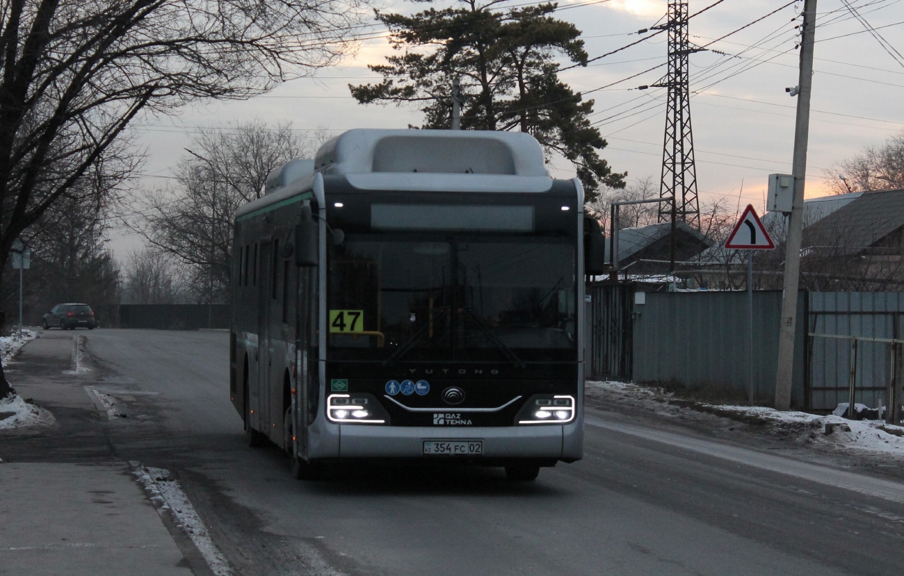 Алматы, Yutong ZK6116HG (QazTehna) № 354 FC 02