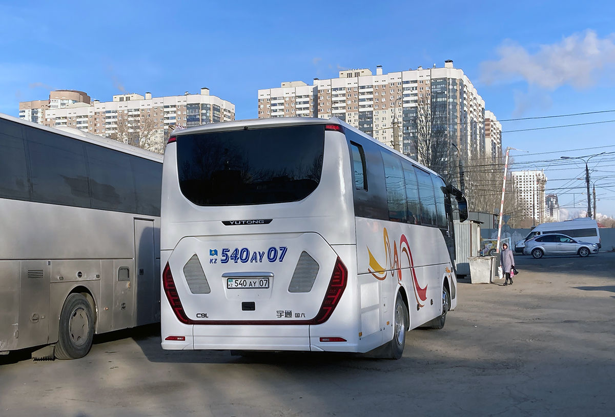 Западно-Казахстанская область, Yutong ZK6907H6Y № 540 AY 07