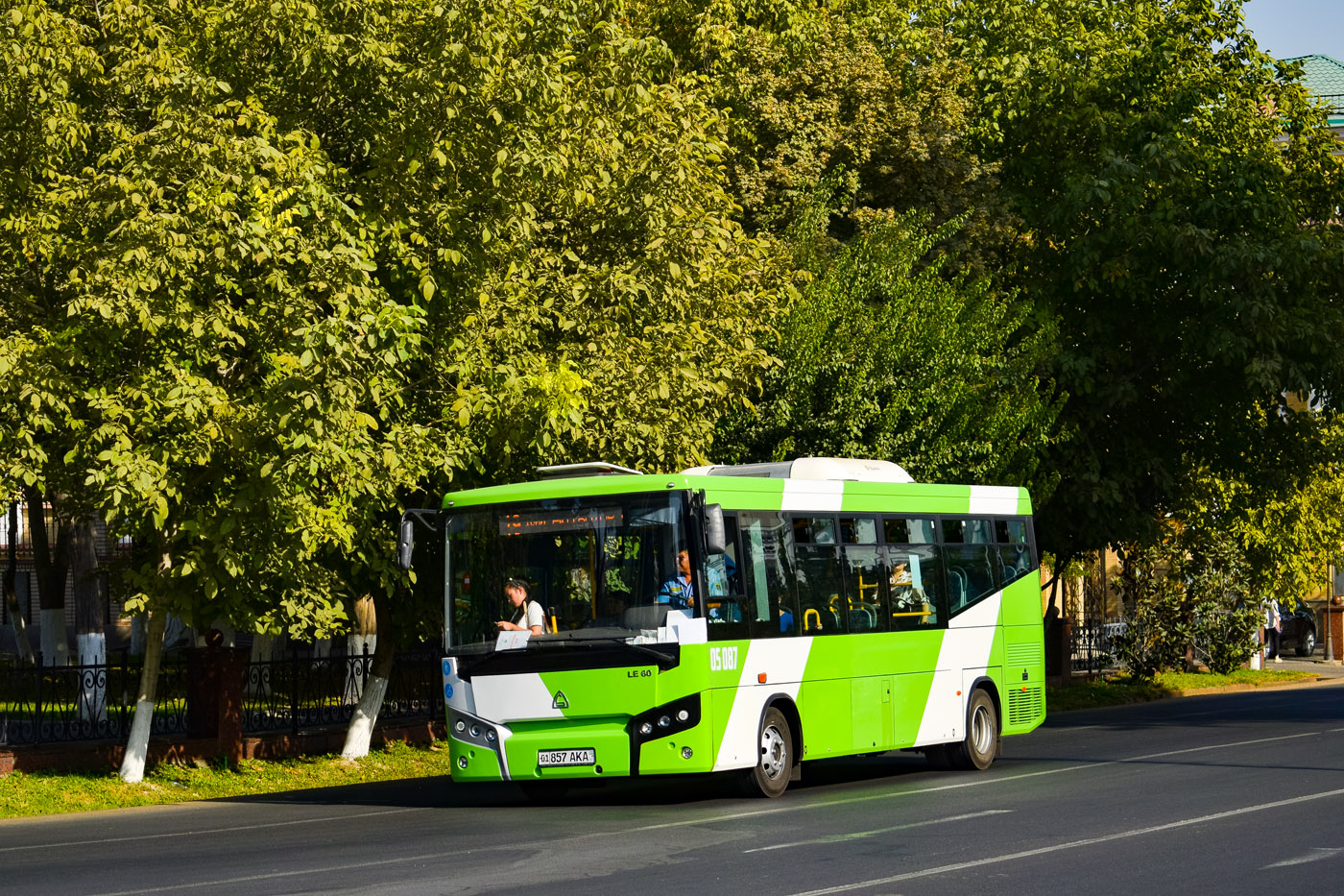 Узбекистан, SAZ LE60 № 05087