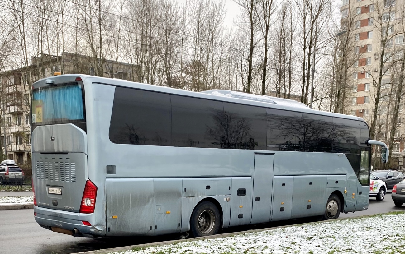 Санкт-Петербург, Yutong ZK6122H9 № У 086 ХА 178
