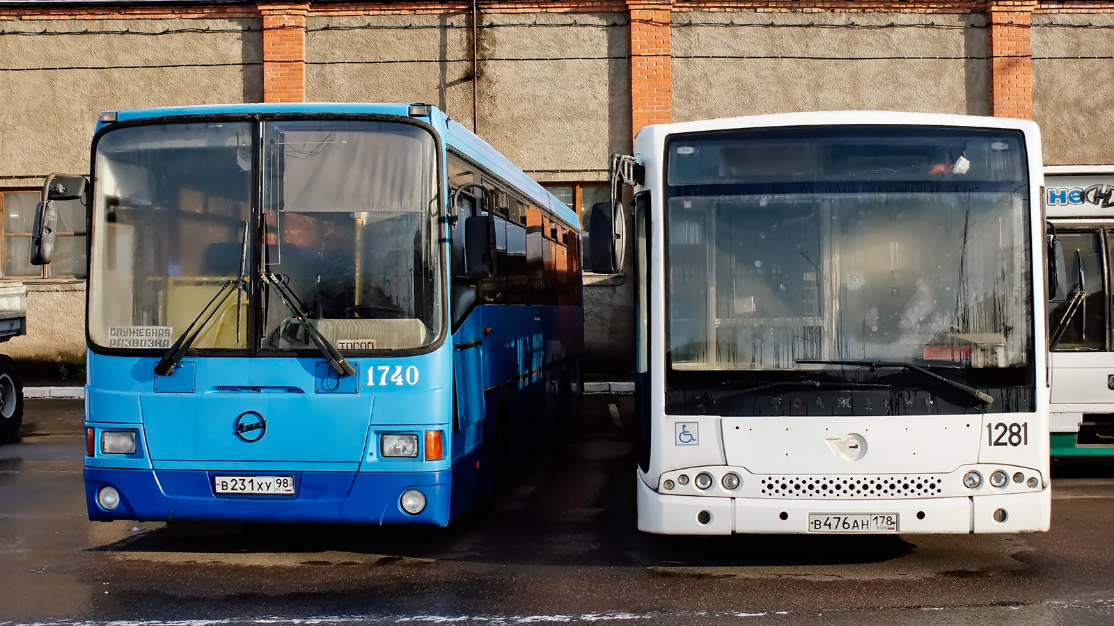 Санкт-Петербург, ЛиАЗ-5256.34 (ГолАЗ) № 1740; Санкт-Петербург, Волжанин-6270.06 № 1733