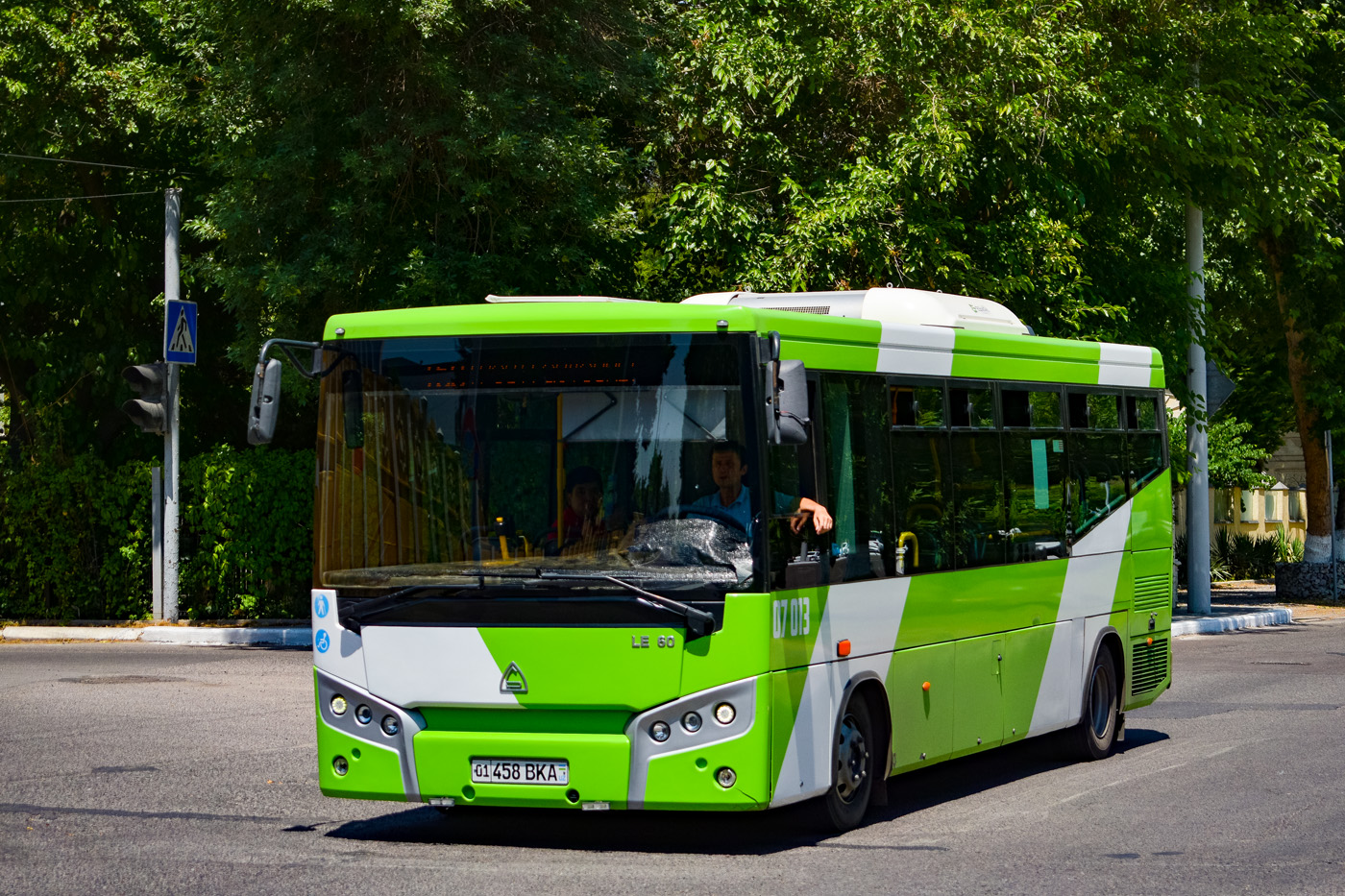 Узбекистан, SAZ LE60 № 07013