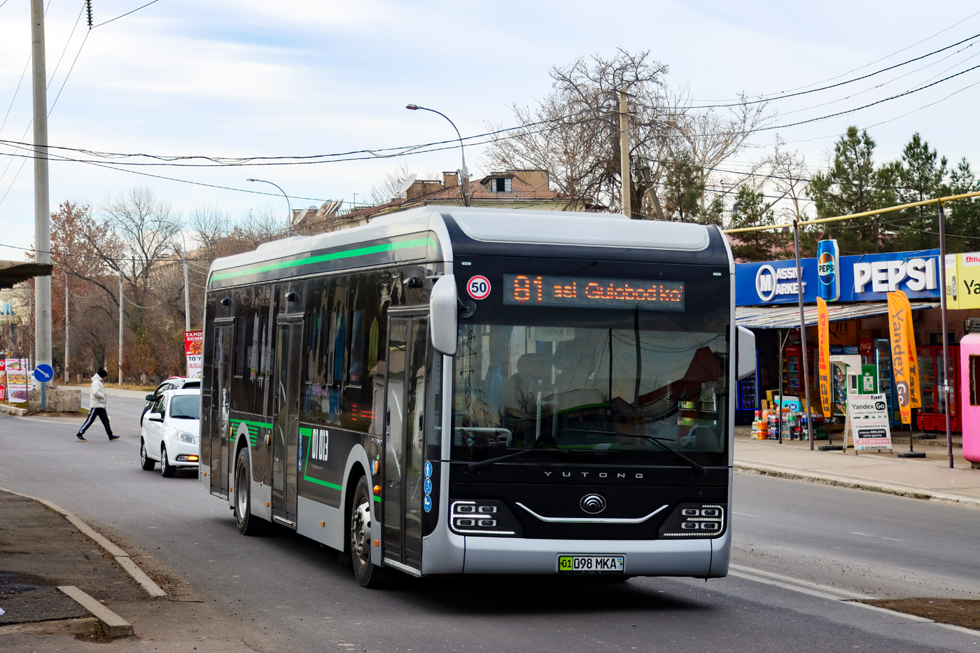 Узбекистан, Yutong ZK6126BEVG № 01013
