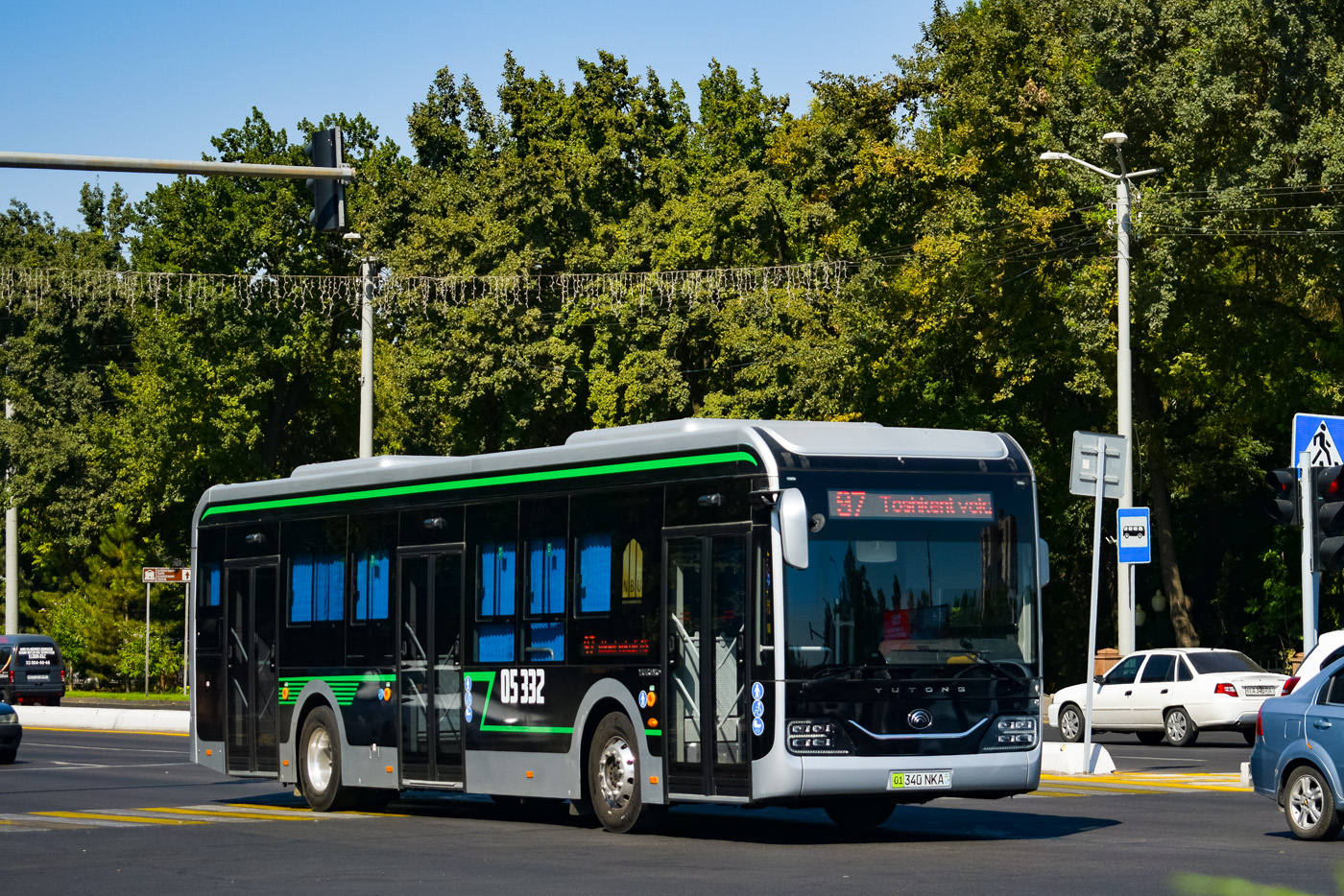 Узбекистан, Yutong ZK6126BEVG № 05332