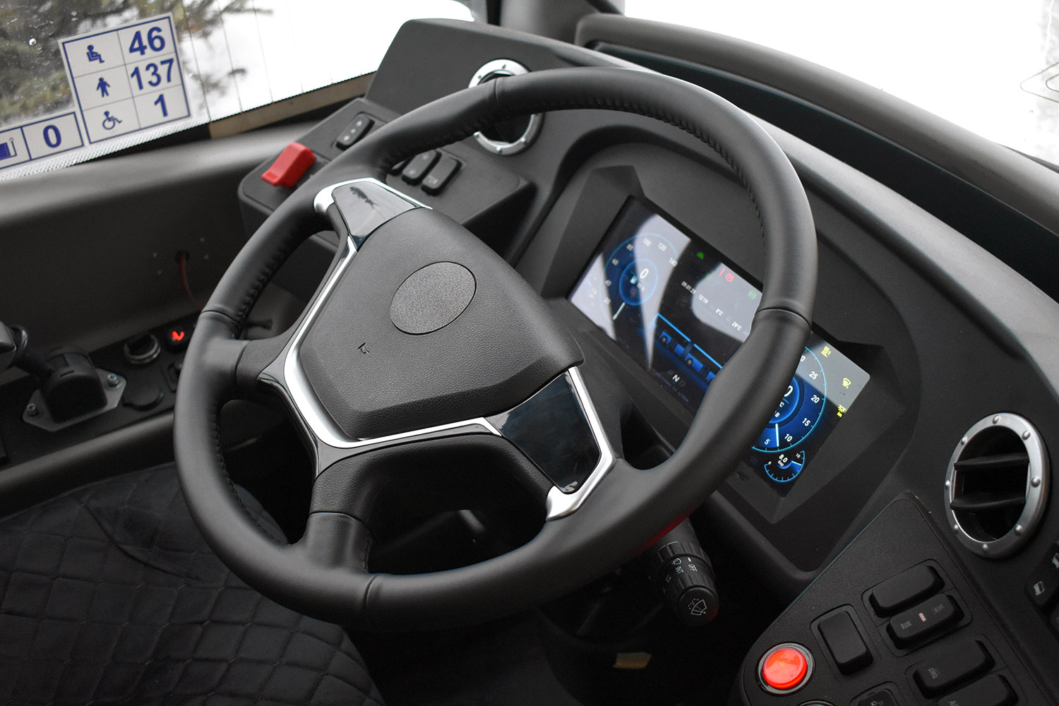 Тюменская область, ЛиАЗ-6213.65 № 555