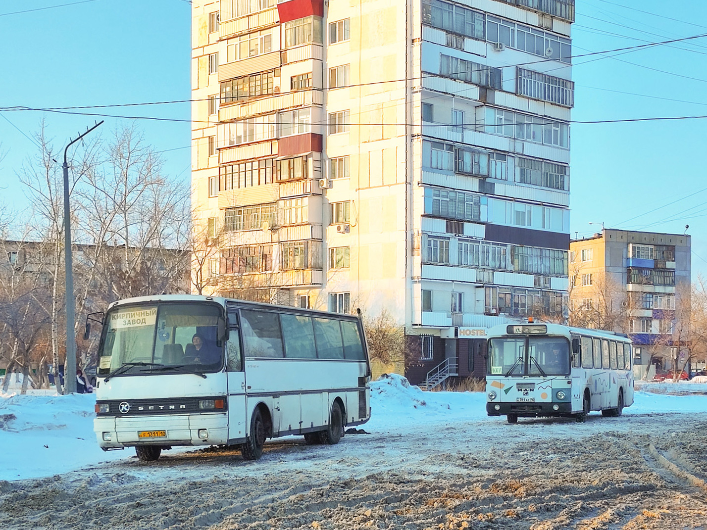 Костанайская область, Setra S210H № F 1311 10; Костанайская область, MAN 789 SÜ240 № 781 AZ 10