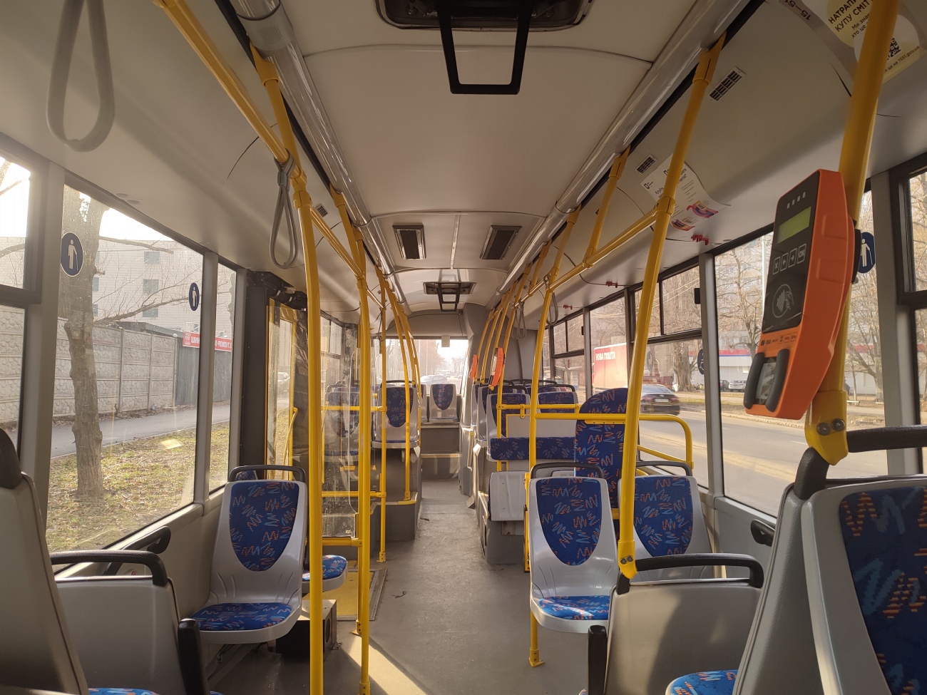 Киев, МАЗ-203.015 № 8552