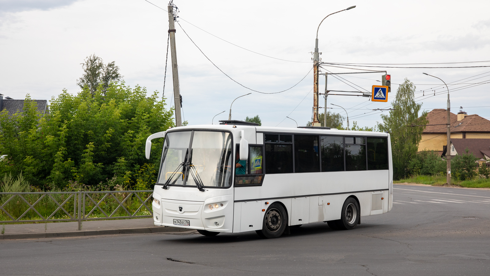 Ярославская область, КАвЗ-4235-61 № Н 743 ЕС 76