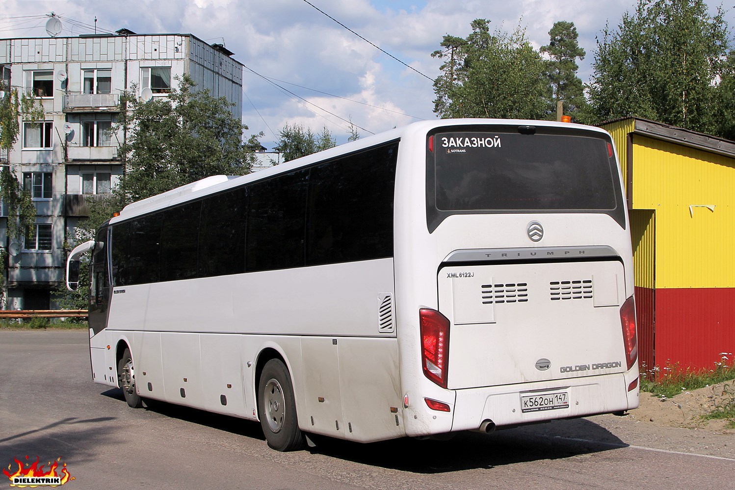 Ленинградская область, Golden Dragon XML6122J Triumph № К 562 ОН 147