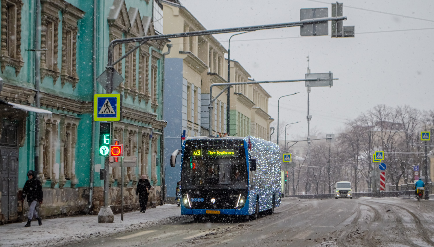 Москва, КАМАЗ-6282 № 411338