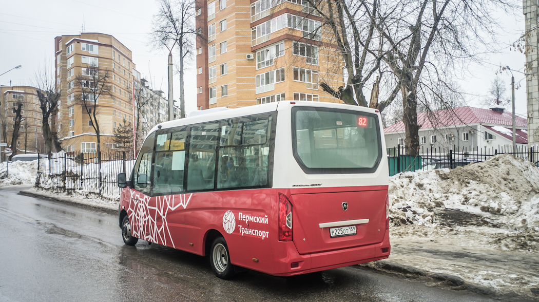 Пермский край, ГАЗ-A68R52 City № Р 225 ОТ 159