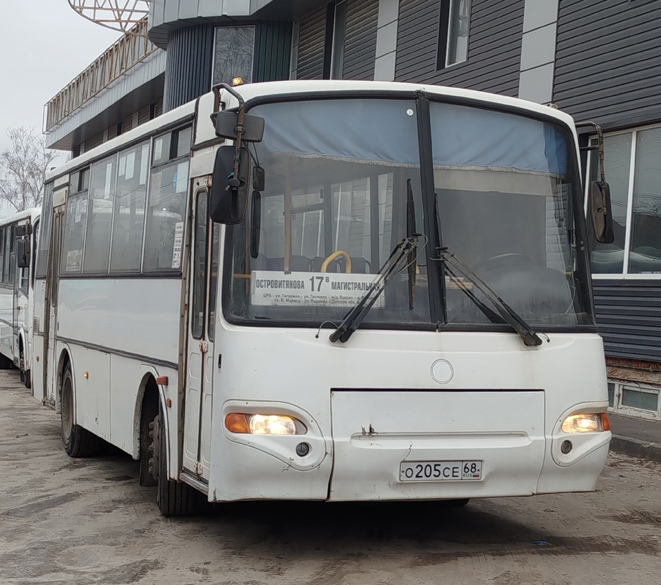 Тамбовская область, КАвЗ-4235-33 № О 205 СЕ 68