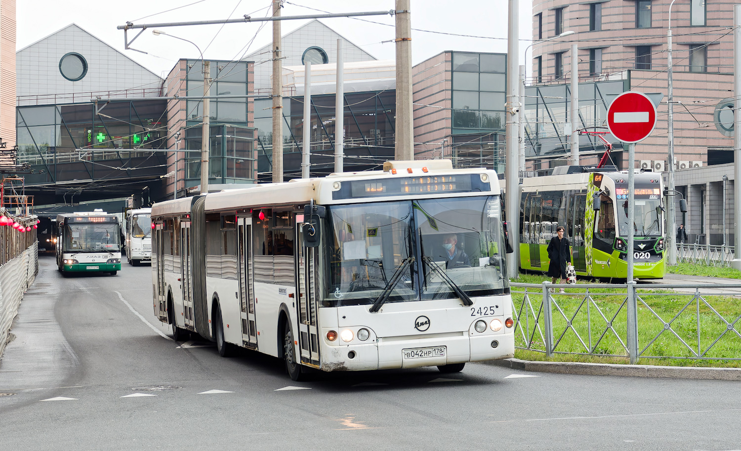 Санкт-Петербург, ЛиАЗ-6213.20 № 2425