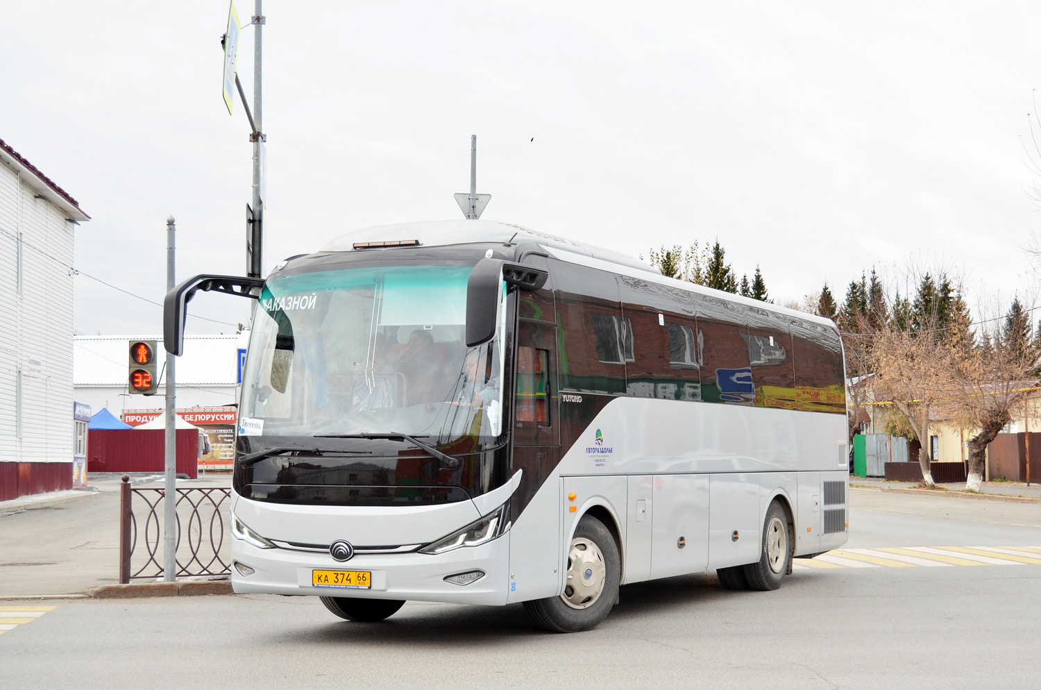 Свердловская область, Yutong C9 (ZK6947H) № КА 374 66