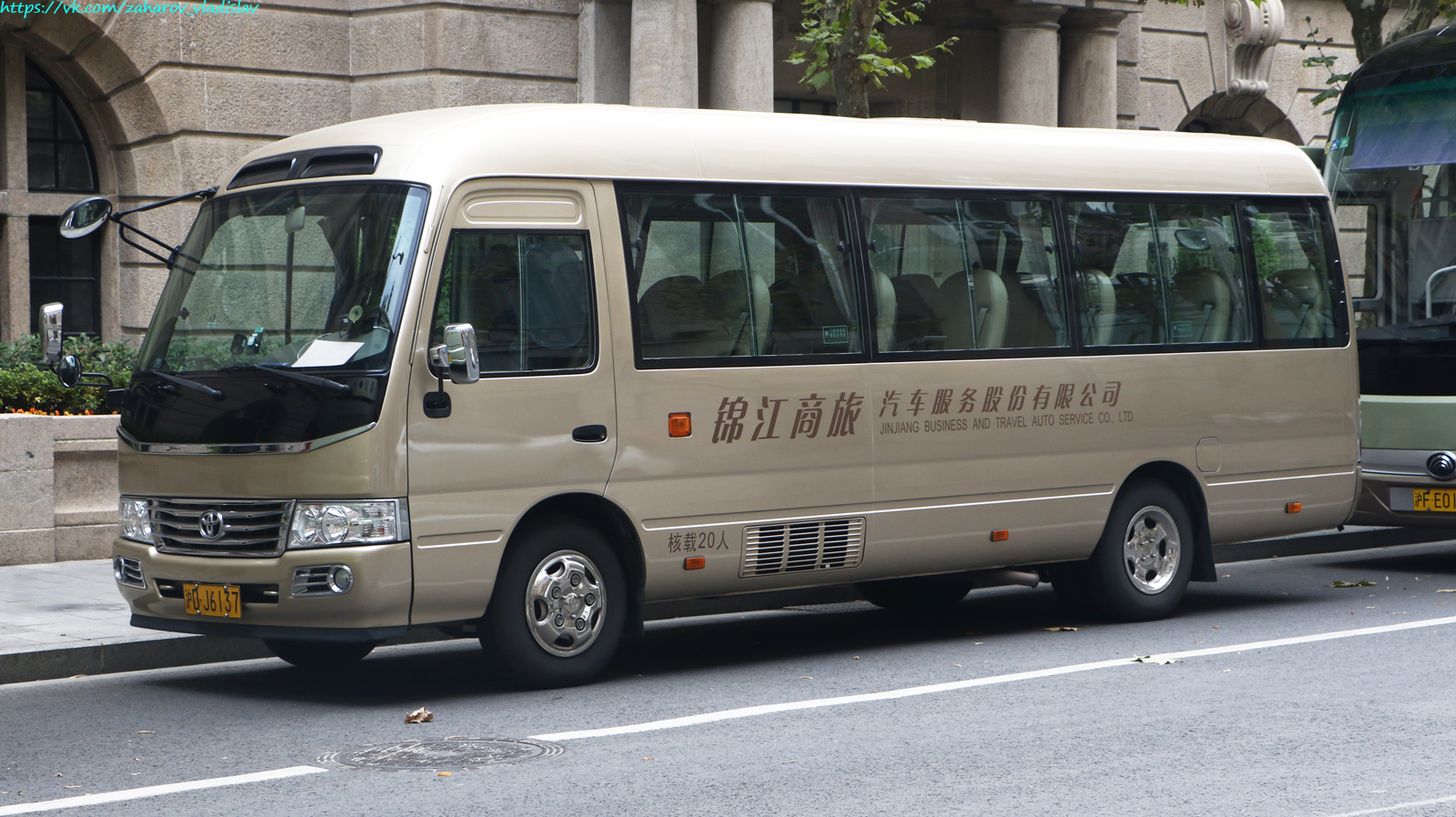 Китай, FAW Toyota SCT6705TRB53LY № 沪D J6137