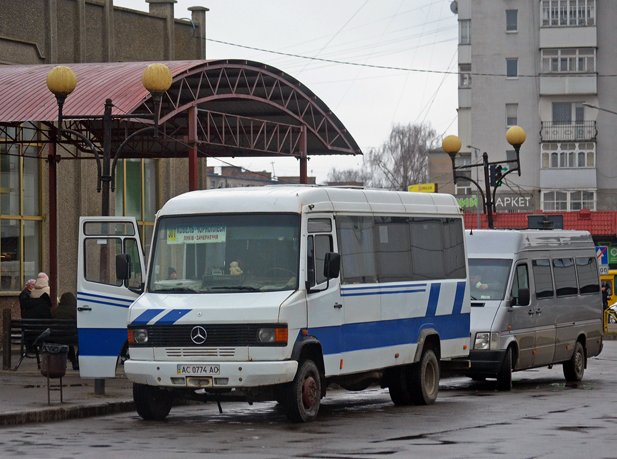 Волынская область, Mercedes-Benz T2 611D № AC 0774 AO