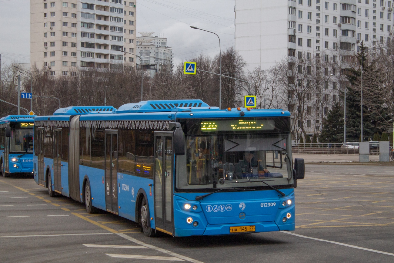 Moscow, LiAZ-6213.65 # 012309