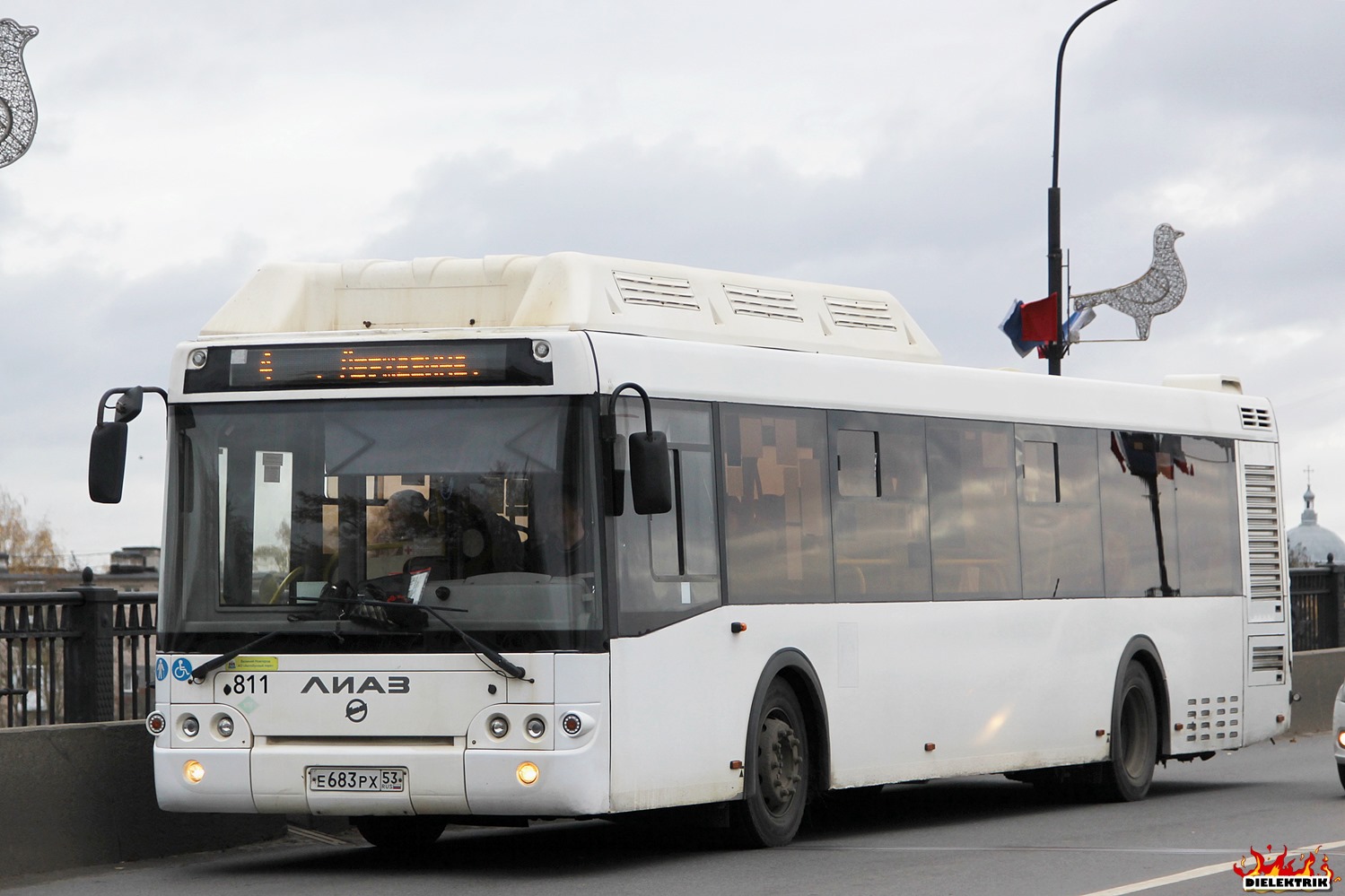 Novgorod region, LiAZ-5292.67 (CNG) # 811