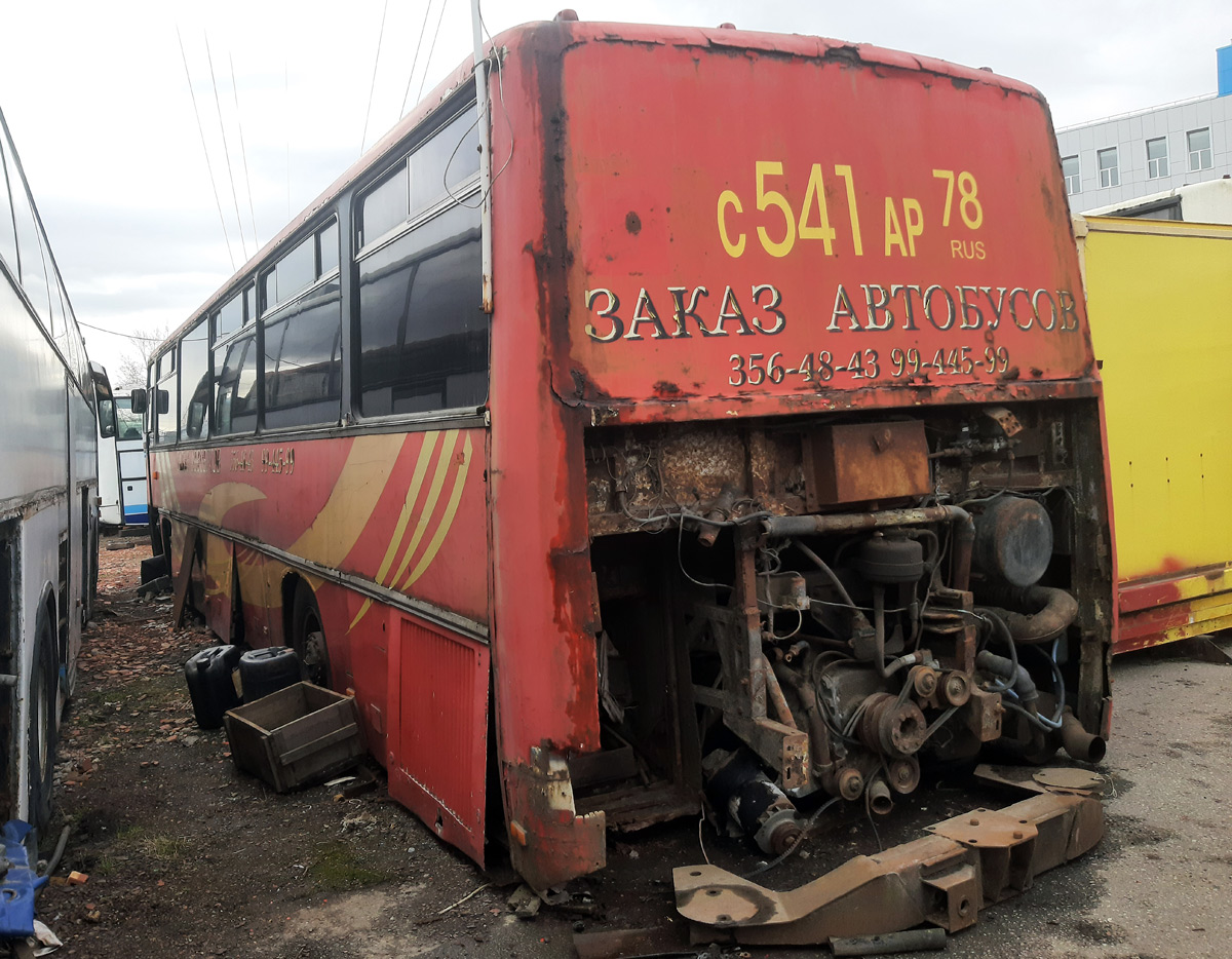 Санкт-Пецярбург, Ikarus 250.58 № С 700 ЕР 98