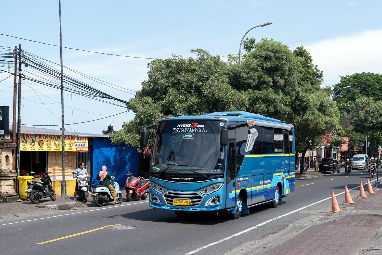 Индонезия, Adi Putro Jetbus 3+ MHD № DK 7093 OE