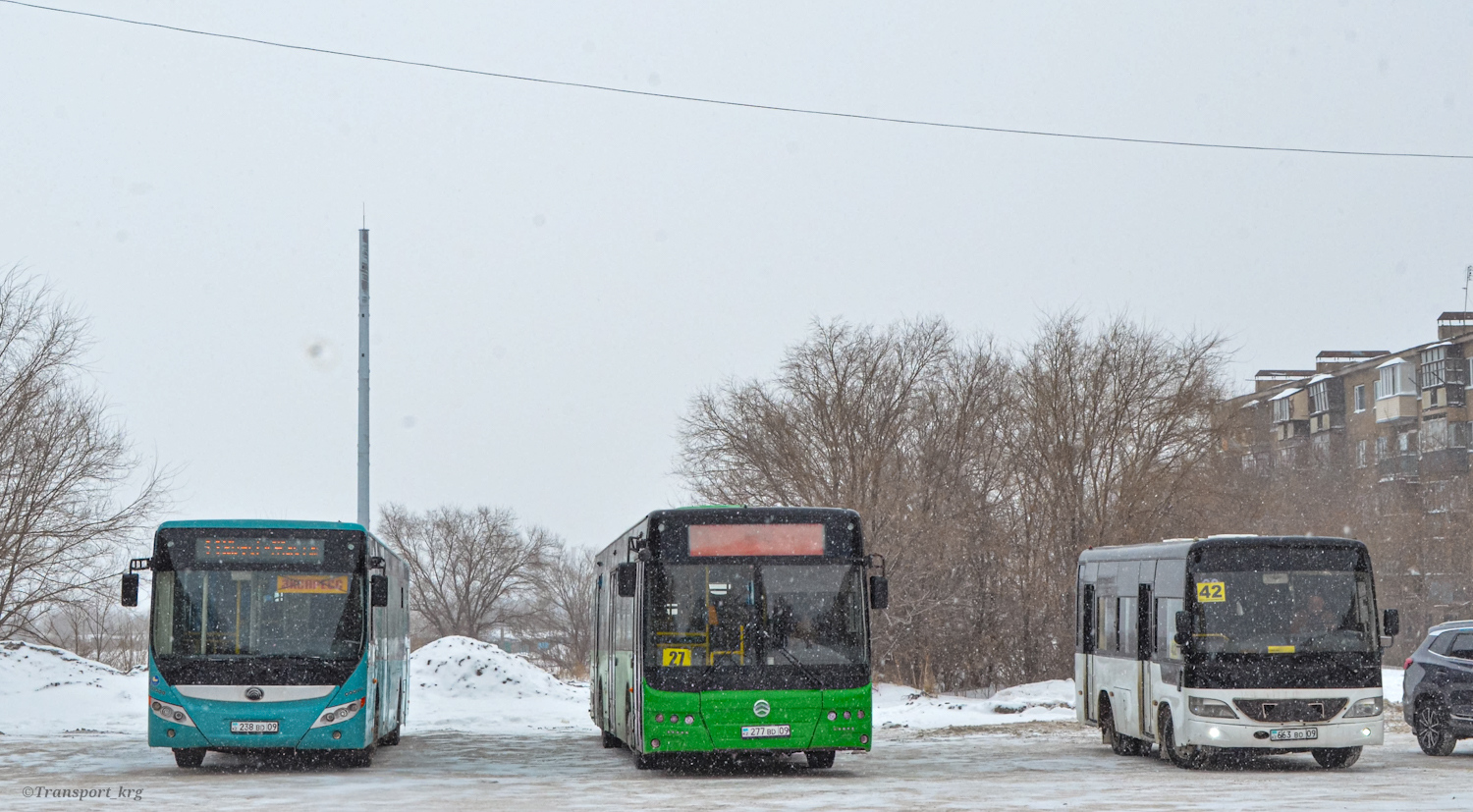 Карагандинская область, Yutong ZK6118HGA № 238 BD 09; Карагандинская область, Golden Dragon XML6125CR (Hyundai Trans Auto) № 277 BD 09; Карагандинская область, Shaolin SLG6660C3GE № 663 BO 09; Карагандинская область — Конечные остановки