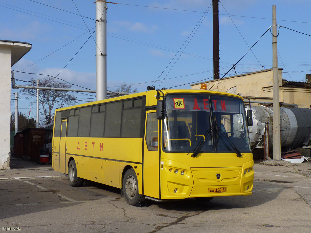 Севастополь, КАвЗ-4238-A5 № АА 356 92