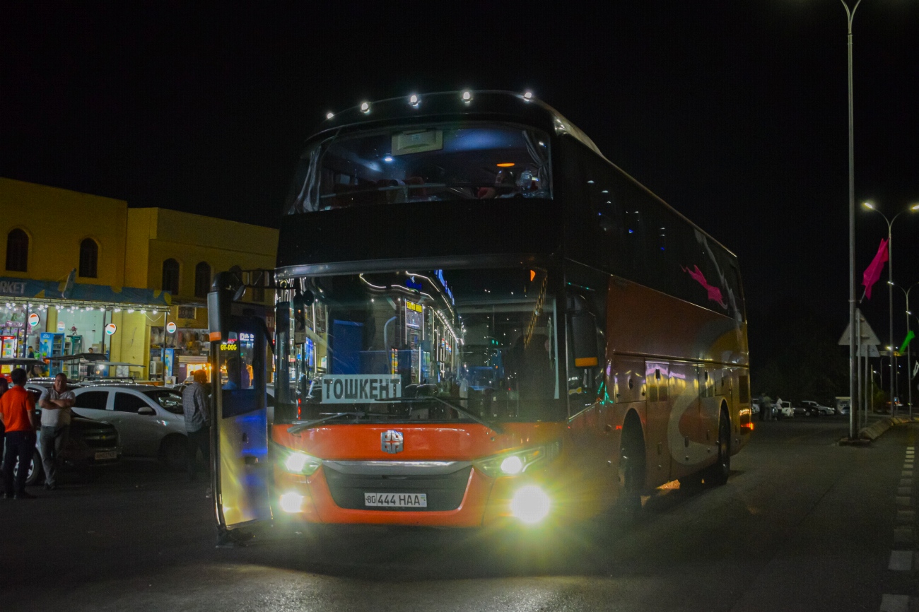 Узбекистан, Zhong Tong LCK6127HGN № 80 444 HAA