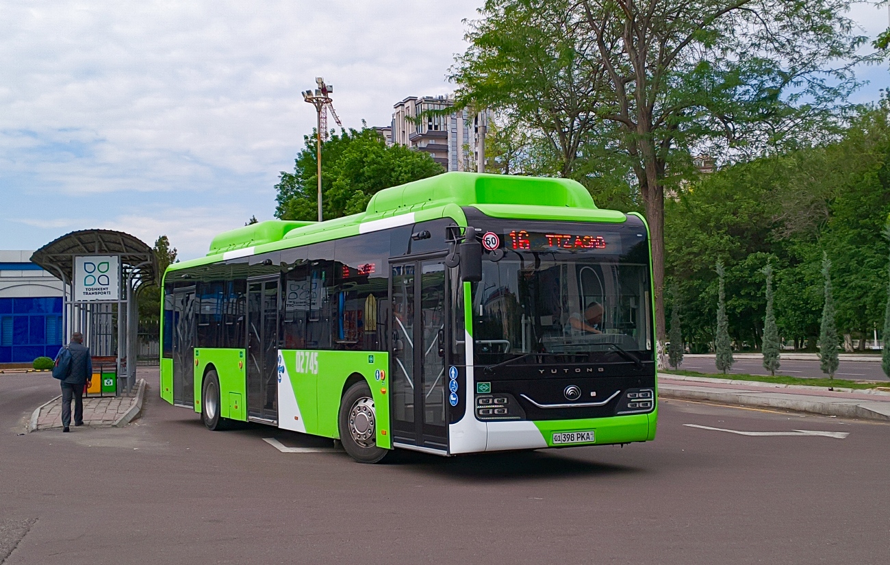 Uzbekistan, Yutong ZK6126HG # 02745
