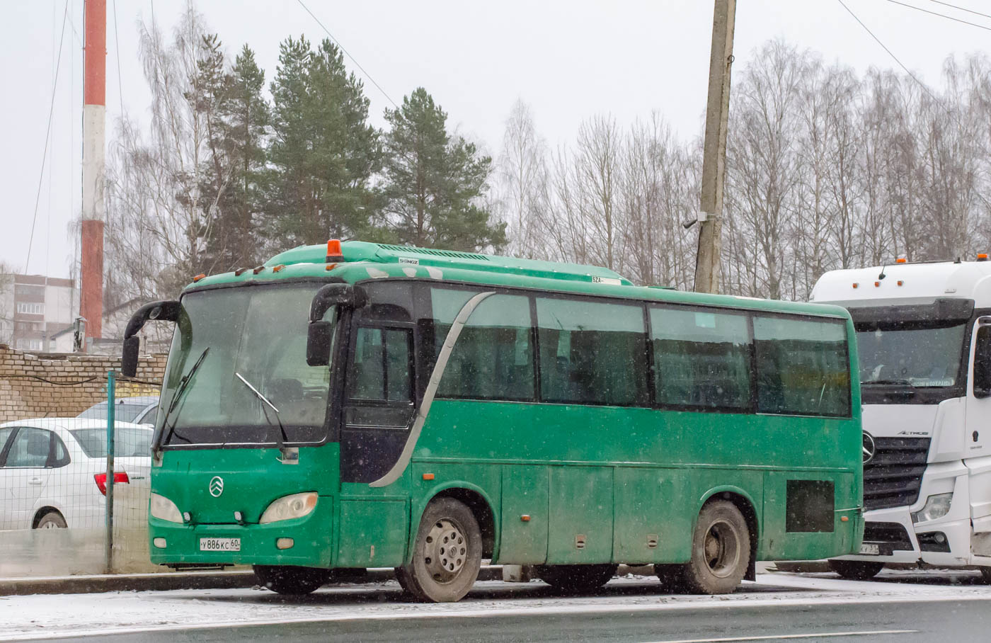 Псковская область, Golden Dragon XML6796E1G № У 886 КС 60