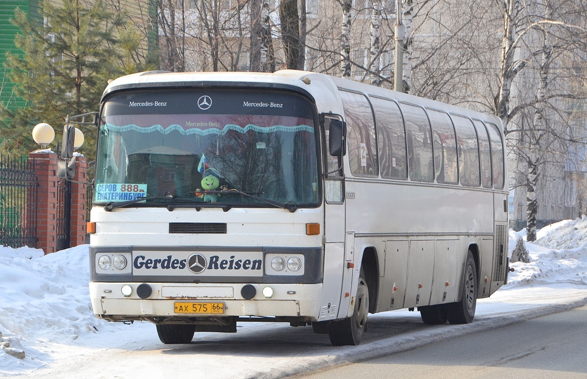 Свердловская область, Mercedes-Benz O303-15KHP-A № АХ 575 66