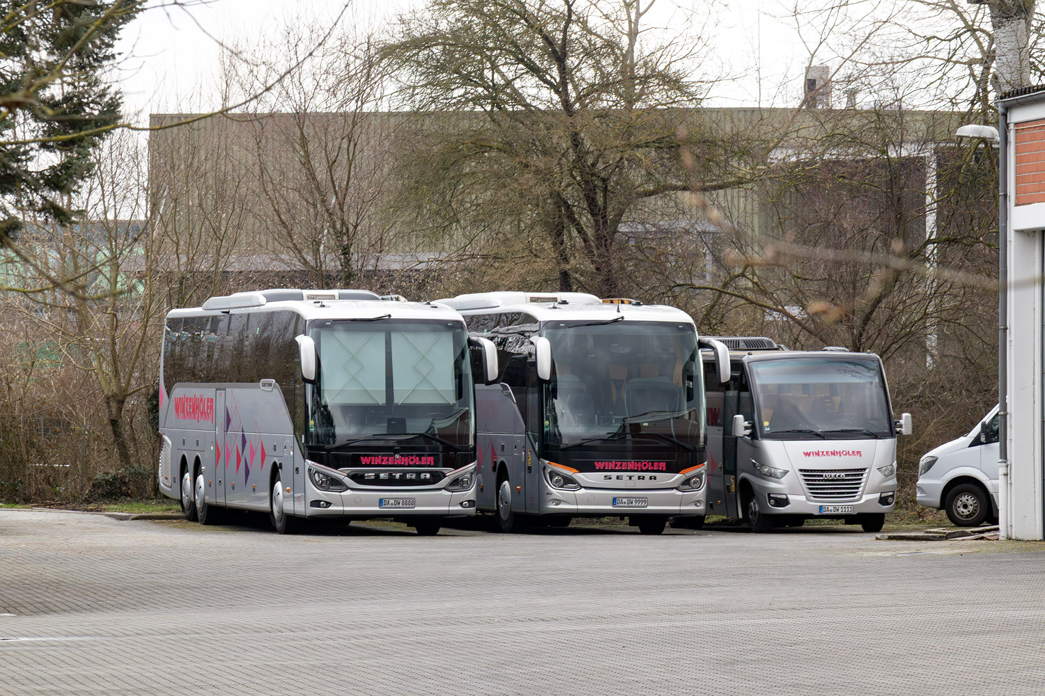 Гессен, Setra S517HD facelift № DA-DW 8888