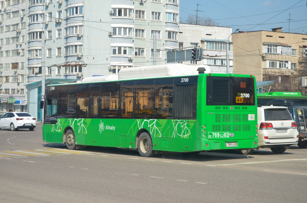 Алматы, Golden Dragon XML6125CN (Hyundai Trans Auto) № 3700