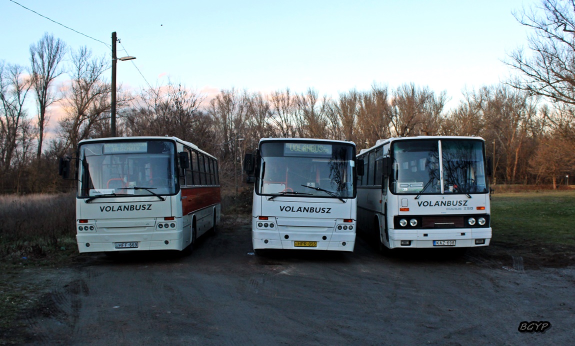 Венгрия, Ikarus C56.42 № HFF-669; Венгрия, Ikarus C56.22 № HPR-055; Венгрия, Ikarus 250.68 № KAZ-698