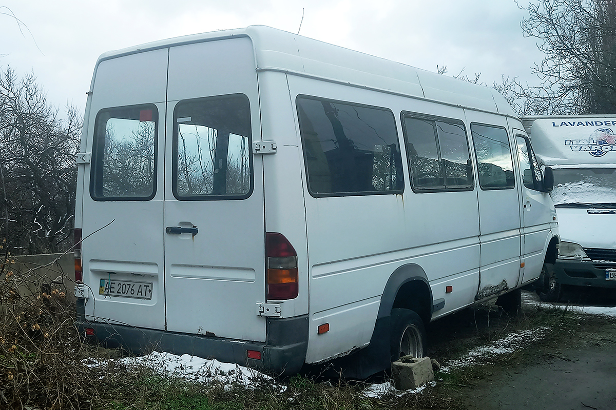 Днепропетровская область, Mercedes-Benz Sprinter W904 412D № AE 2076 AT