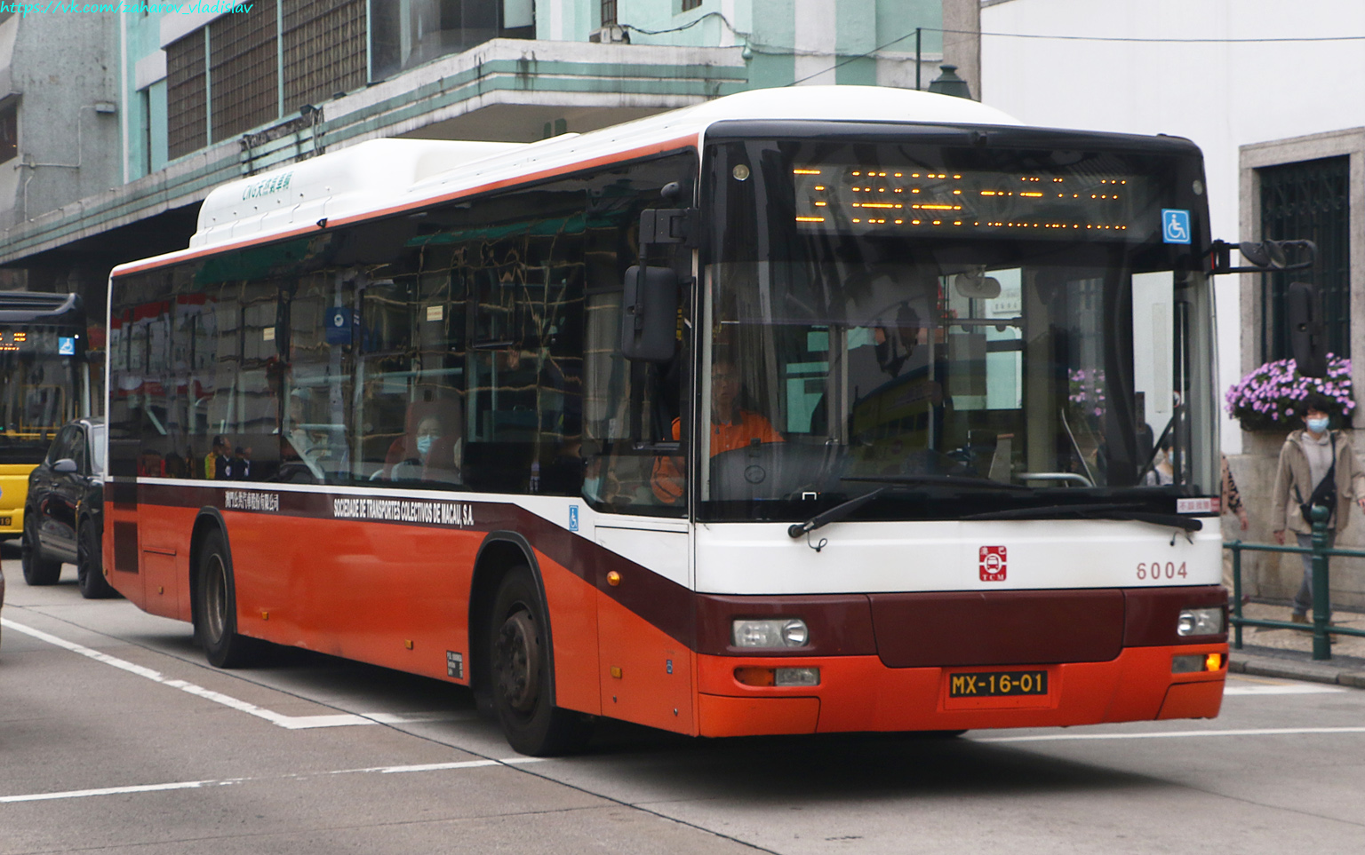 Китай, Yutong ZK6125HNG № 6004