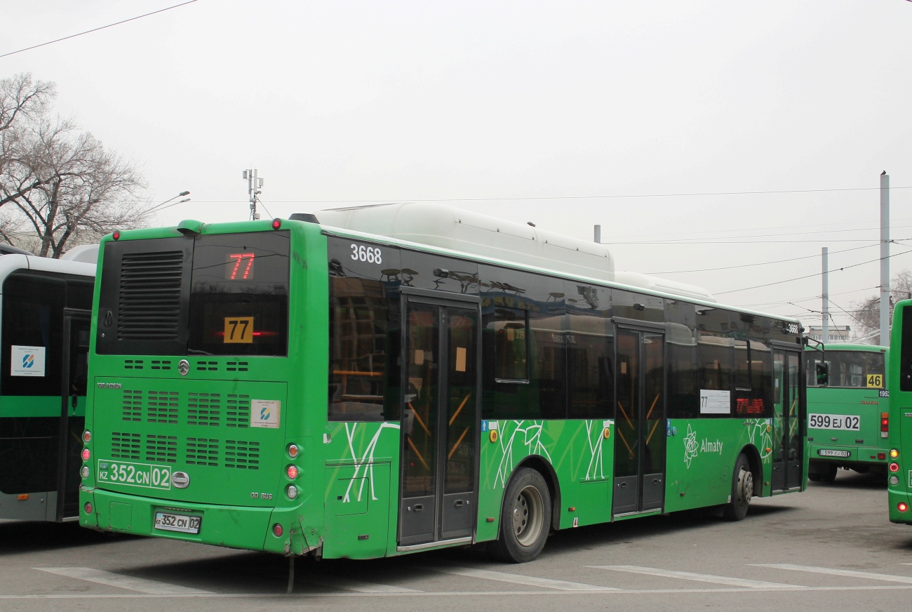 Алматы, Golden Dragon XML6125CN (Hyundai Trans Auto) № 3668; Алматы, SAZ HC40 № 1952