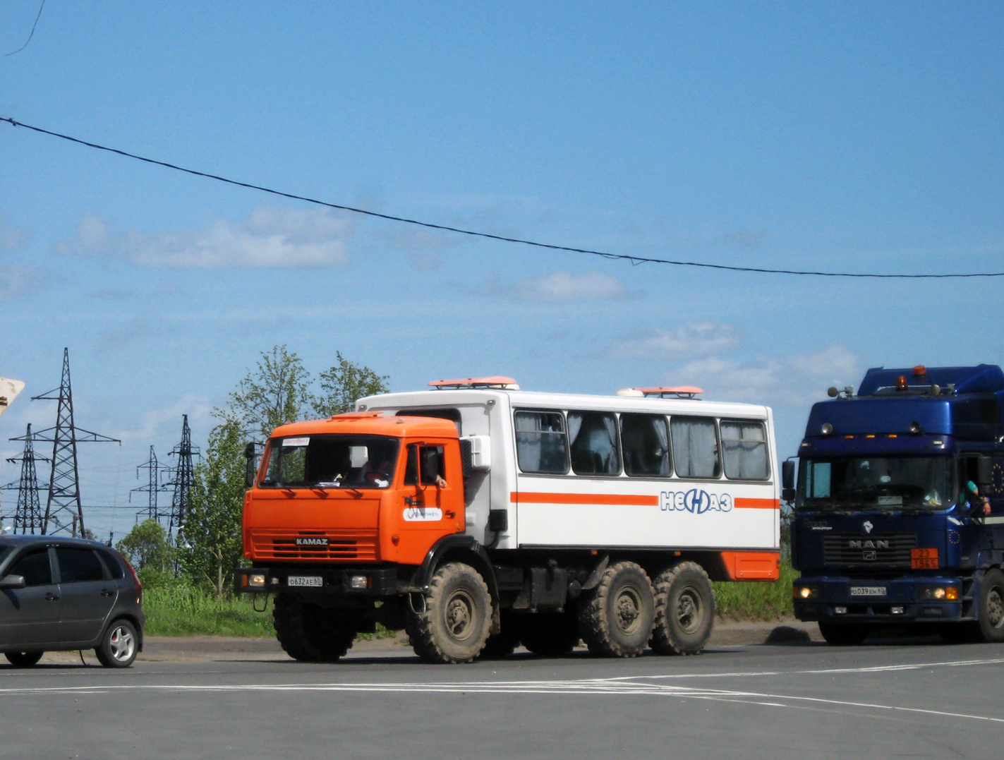 Ленинградская область, НефАЗ-4208-03 № О 632 АЕ 60