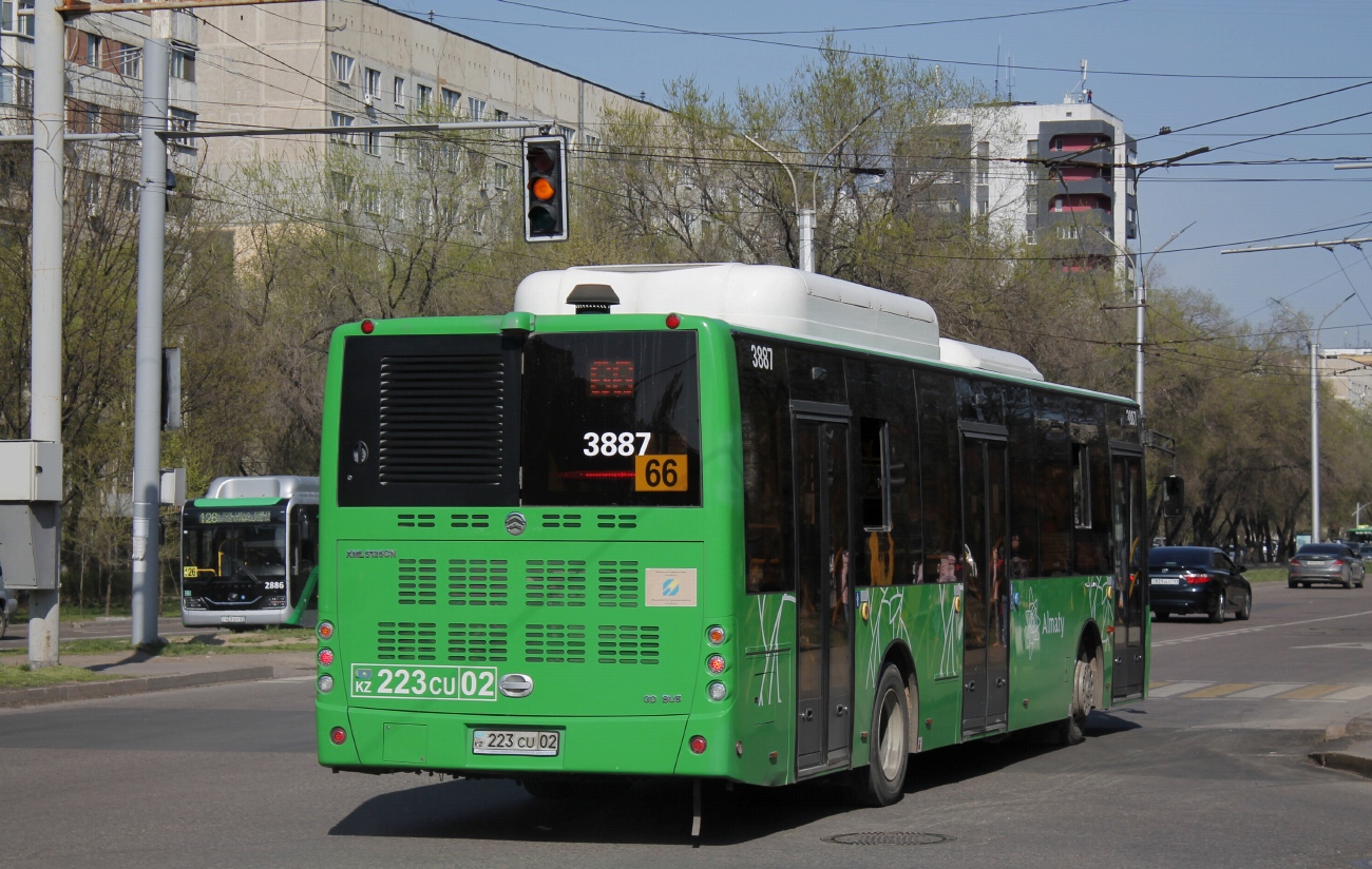 Ałmaty, Golden Dragon XML6125CN (Hyundai Trans Auto) Nr 3887