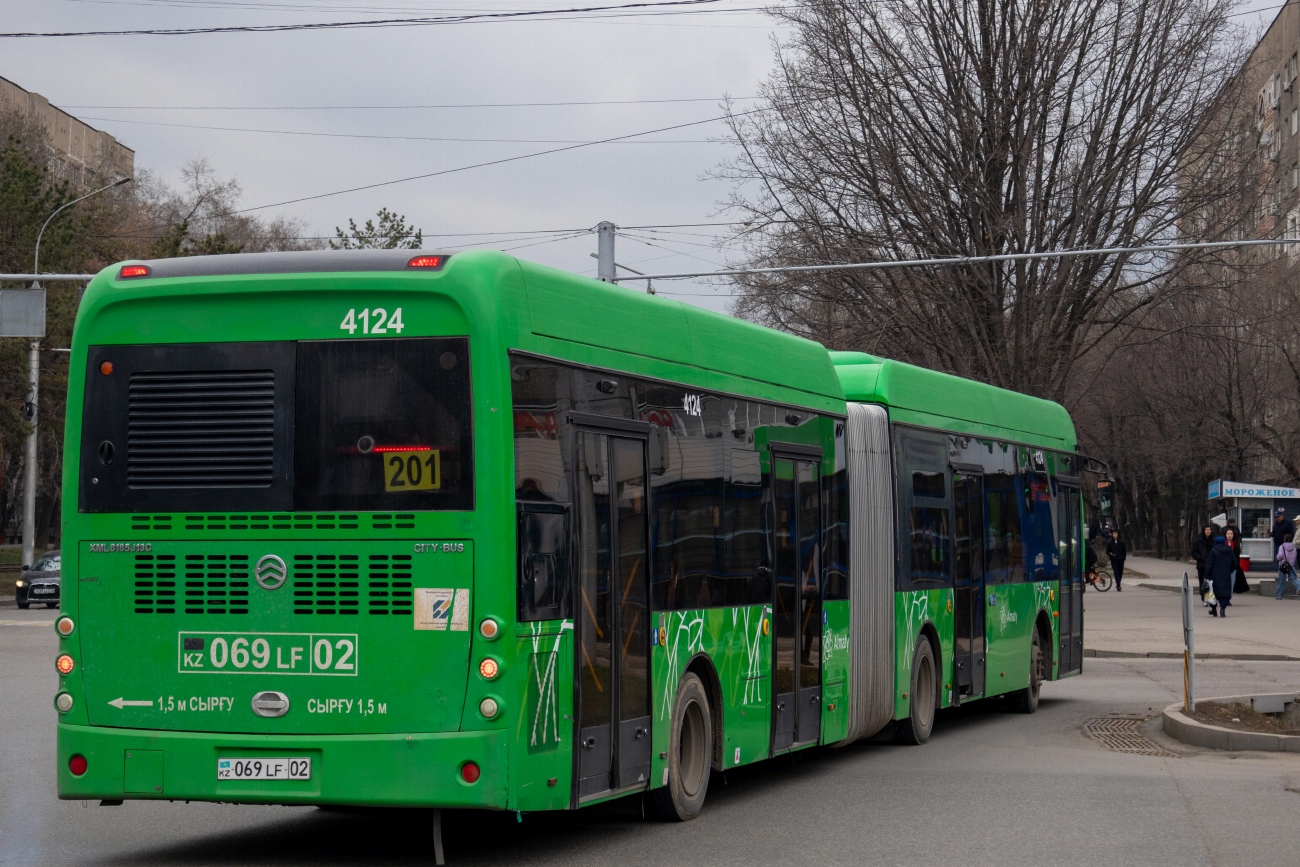 Алматы, Golden Dragon XML6185J13C (Hyundai Trans Auto) № 4124