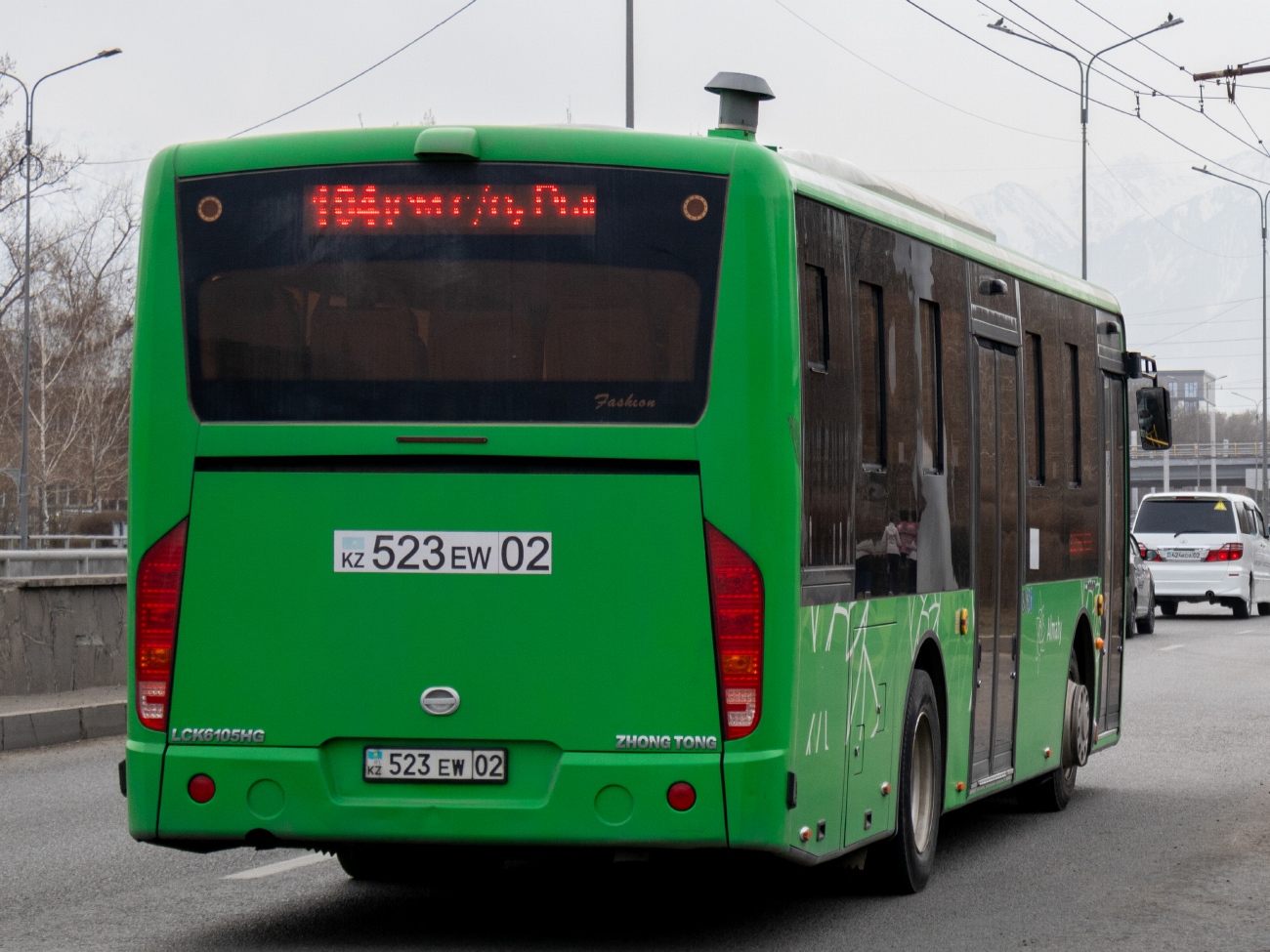 Алматы, Zhong Tong LCK6105HG № 523 EW 02