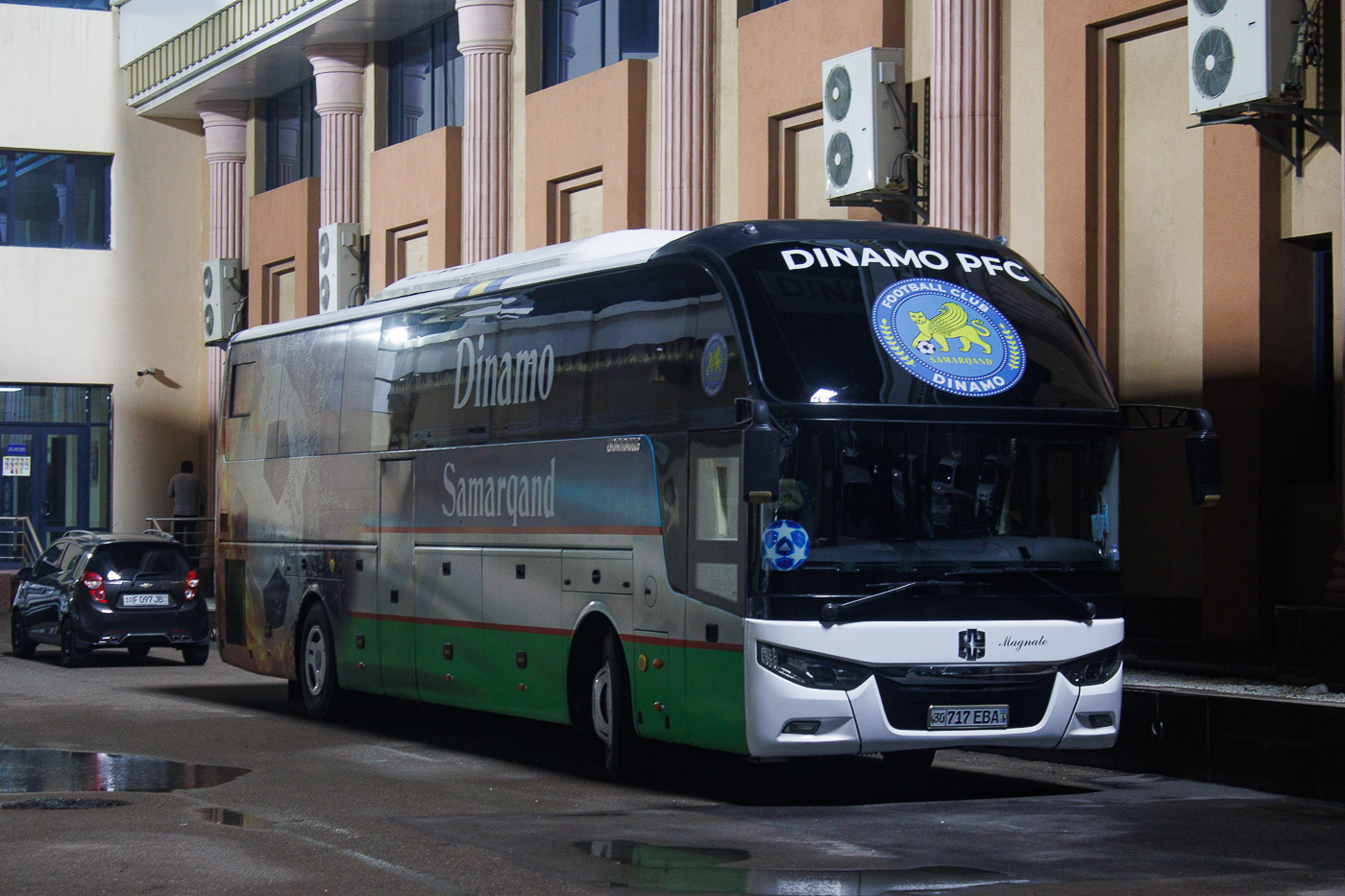 Узбекистан, Zhong Tong LCK6127HGN № 30 717 EBA