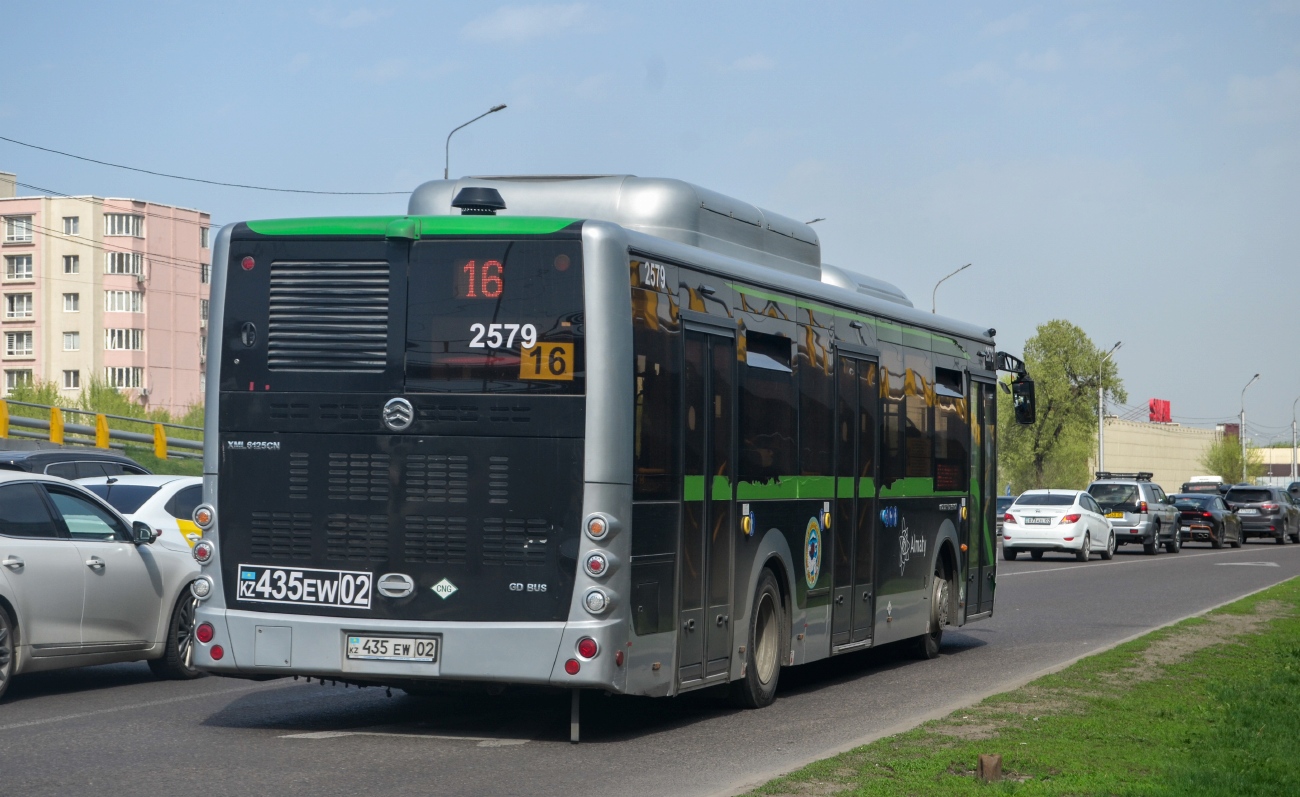 Almaty, Golden Dragon XML6125CN (Hyundai Trans Auto) sz.: 2579
