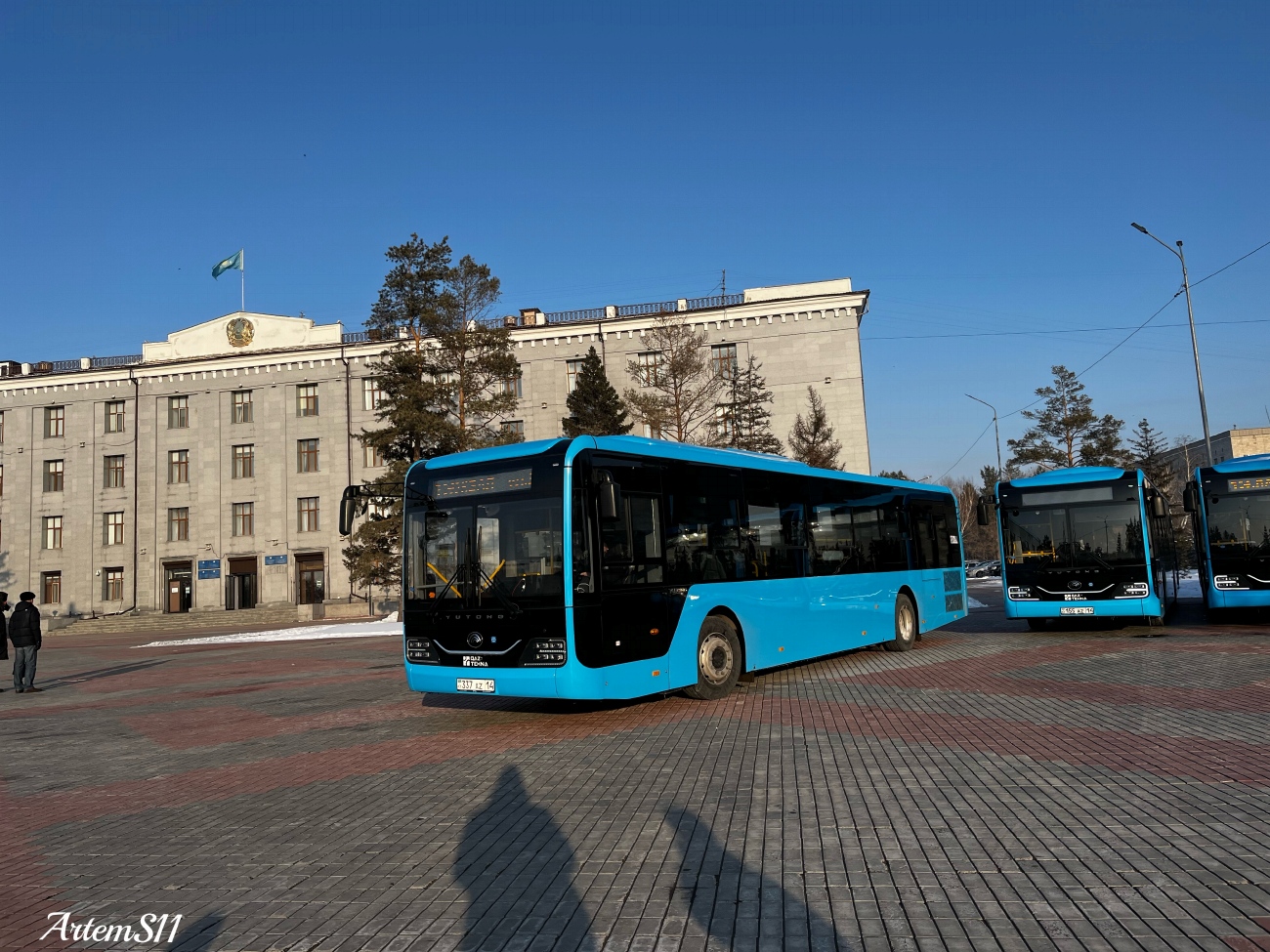 Павлодарская область, Yutong ZK6126HG (QazTehna) № 337 AZ 14