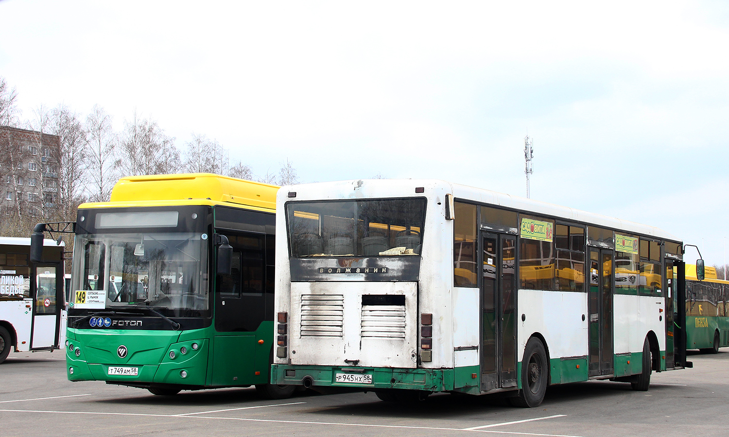 Пензенская область, Волжанин-5270-10-04 № Р 945 НХ 58