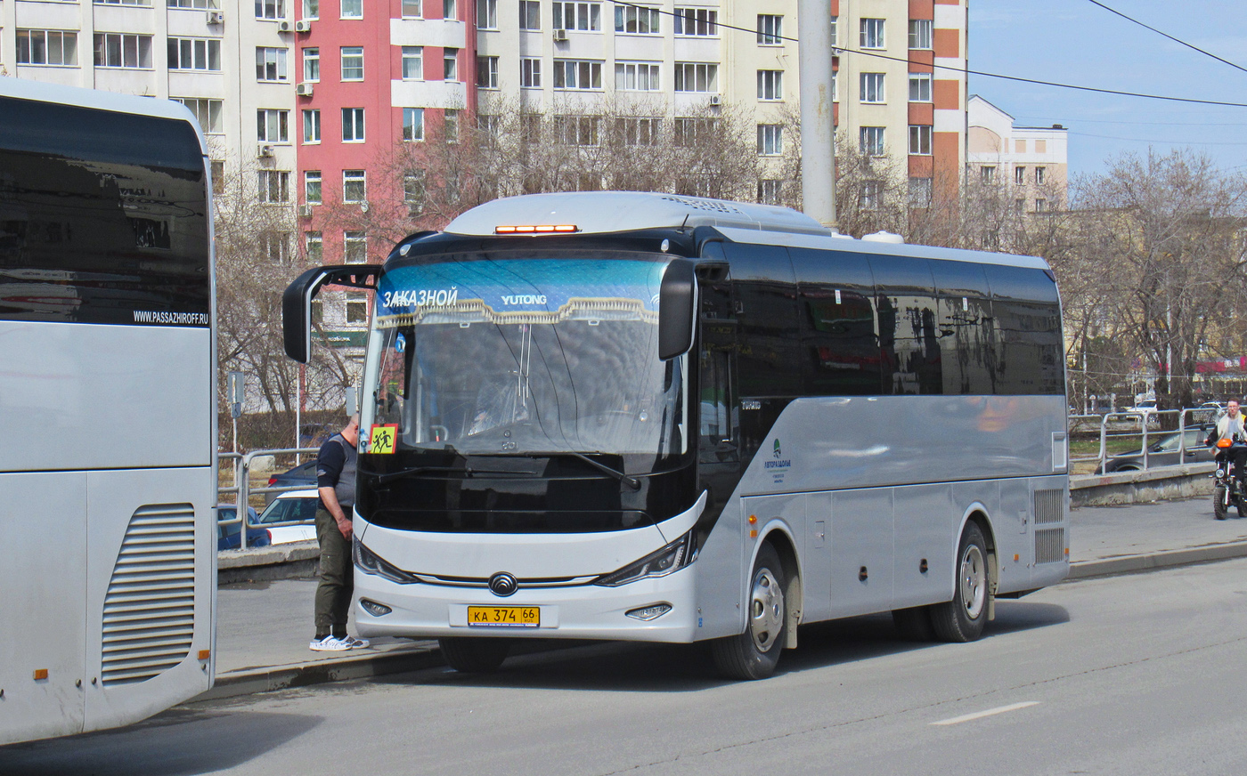 Свердловская область, Yutong C9 (ZK6947H) № КА 374 66