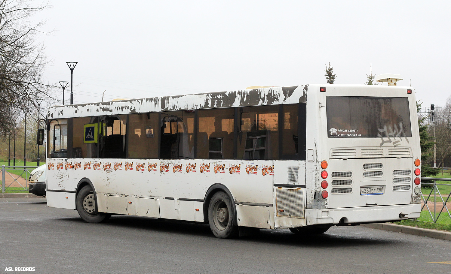 Санкт-Петербург, ЛиАЗ-5256.65 № Е 233 ВТ 198