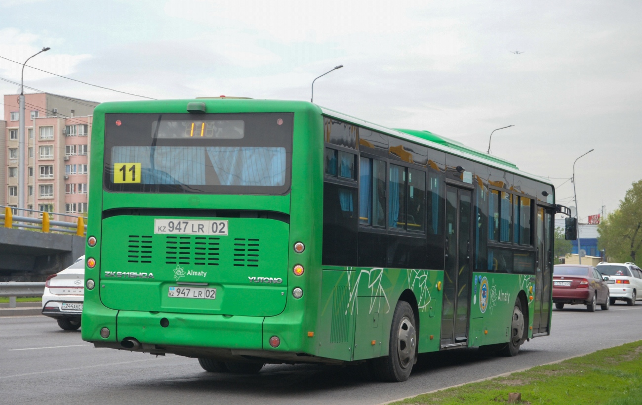 Алматы, Yutong ZK6118HGA № 947 LR 02