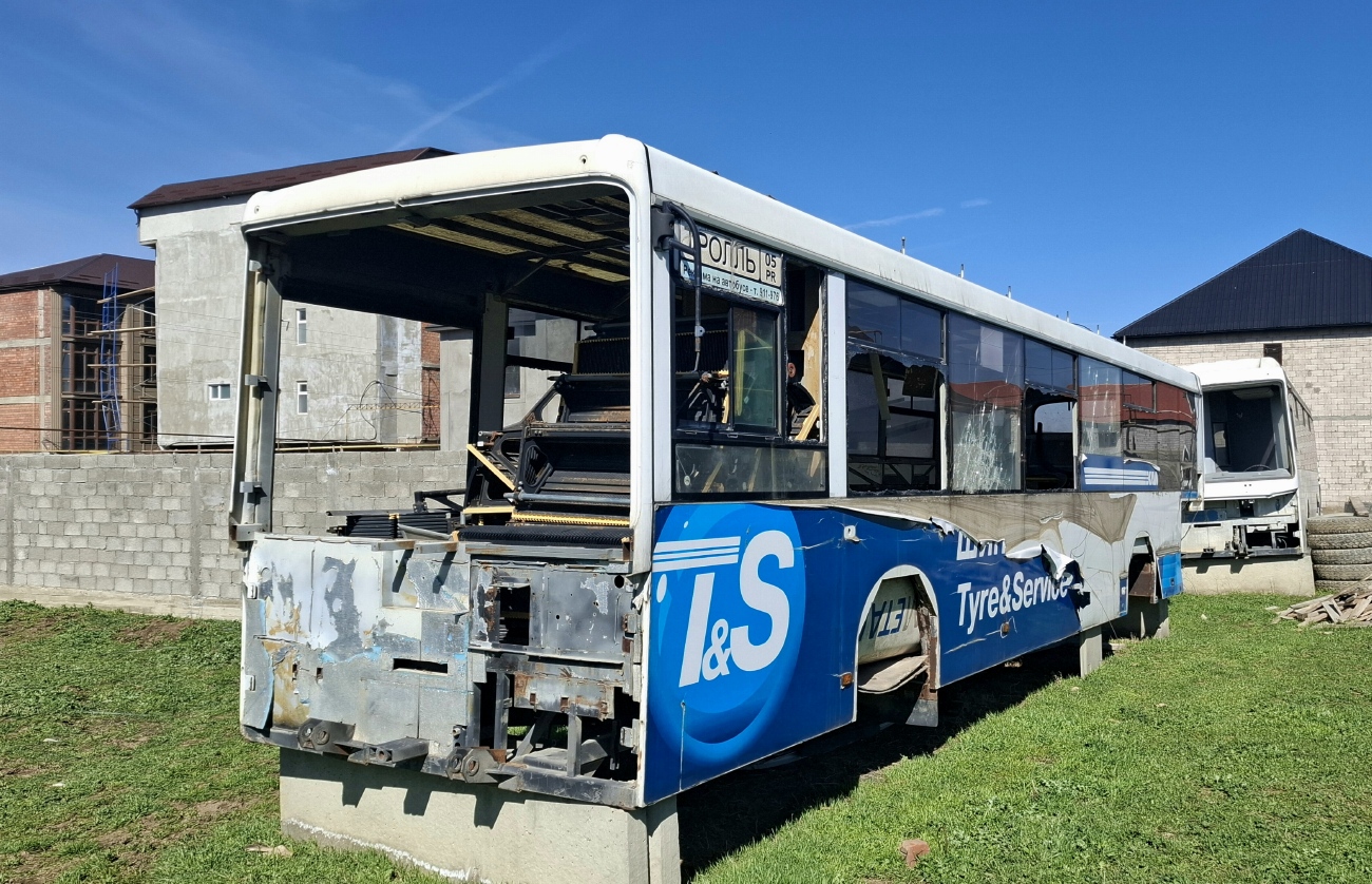 Дагестан, НефАЗ-5299-30-51 № АЕ 827 05